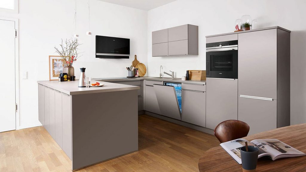 Siemens Kitchen Appliances by Avanti Fitted Kitchens Ltd